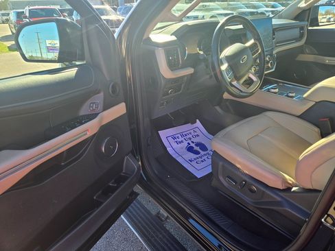 Used 2024 Ford Expedition Max Limited image 6