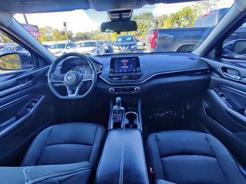 Used 2021 Nissan Altima 2.5 SV image 8
