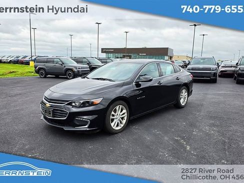 Used 2016 Chevrolet Malibu LT FWD image 4