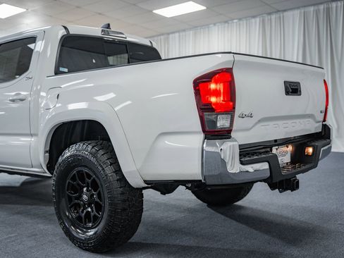 Used 2020 Toyota Tacoma SR5 image 6