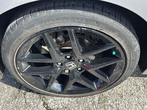 Used 2023 Honda Civic Sport image 10