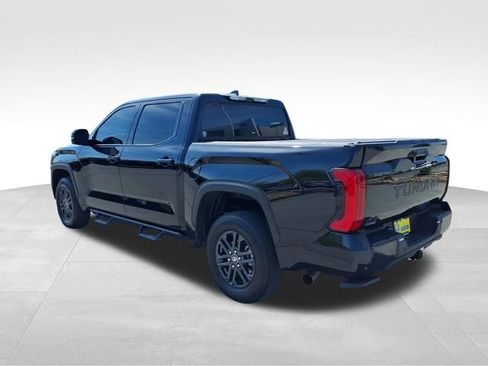 Used 2025 Toyota Tundra SR5 w/ SR5 Convenience Package AWD/4WD image 7