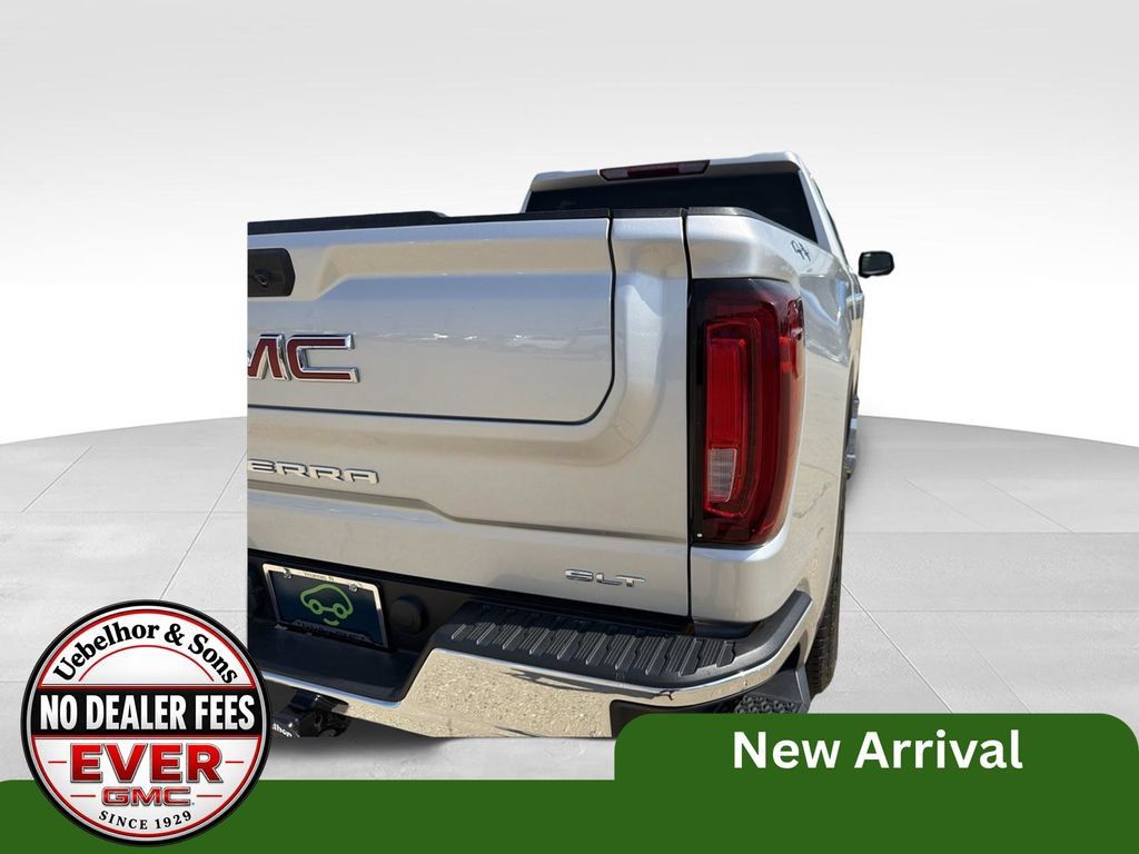 Used 2022 GMC Sierra 1500 SLT w/ SLT Convenience Package AWD/4WD image 9