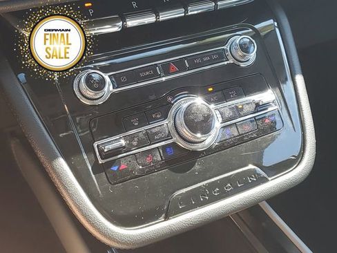 Certified 2022 Lincoln Corsair FWD w/ Equipment Group 101A image 27