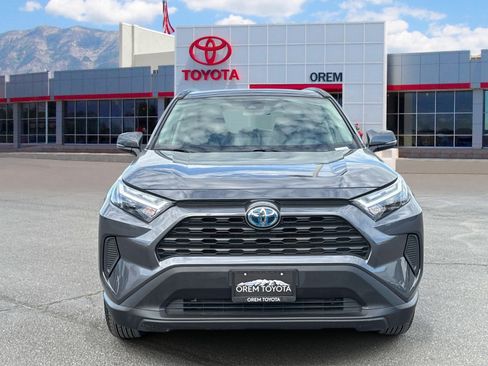 Used 2024 Toyota RAV4 LE AWD/4WD image 2
