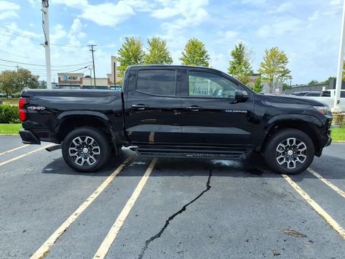 Used 2023 Chevrolet Colorado LT w/ LT Convenience Package III AWD/4WD image 7