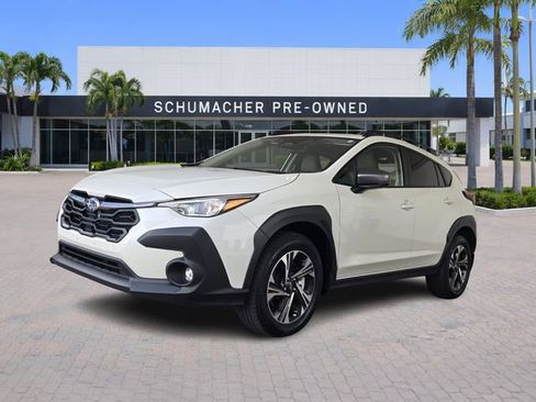 Used 2024 Subaru Crosstrek 2.0i Premium image 3
