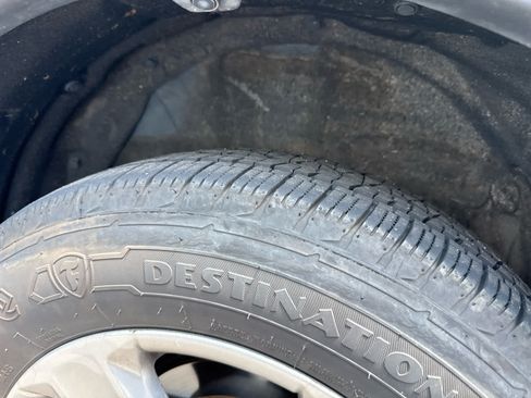 Used 2015 Toyota RAV4 XLE AWD/4WD image 6