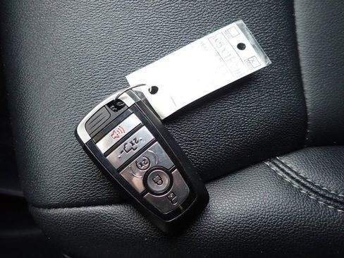 Certified 2022 Ford F150 XLT w/ Equipment Group 302A High image 30