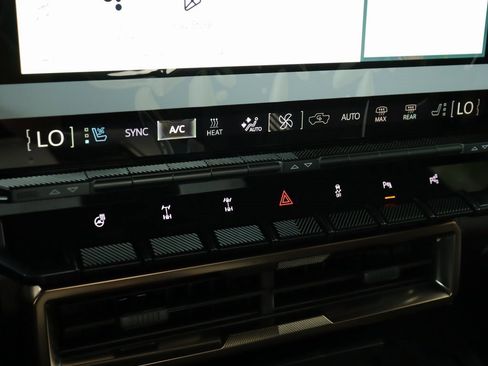 New 2025 GMC Hummer EV 3X w/ Extreme Off-Road Package image 18