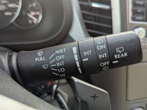 Used 2011 Subaru Outback 2.5i Premium w/ All-Weather Pkg image 27