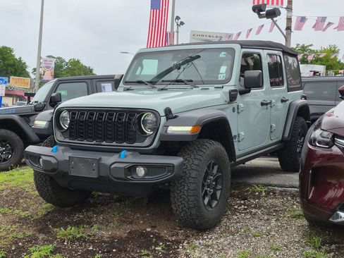 Used 2024 Jeep Wrangler Unlimited AWD/4WD image 1