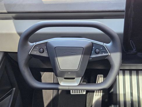 Used 2024 Tesla Cybertruck Cyberbeast AWD/4WD image 15