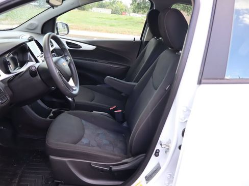 Used 2018 Chevrolet Spark LT FWD image 19