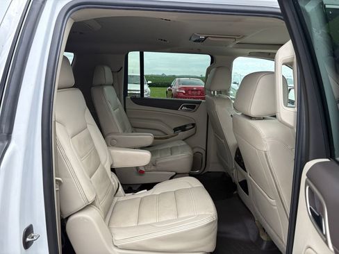 Used 2017 GMC Yukon XL Denali w/ Open Road Package AWD/4WD image 41