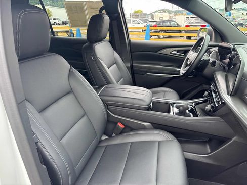 Used 2026 Chevrolet Traverse LT AWD/4WD image 30