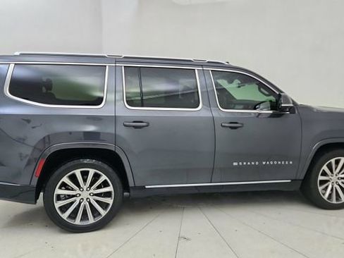 Used 2022 Jeep Grand Wagoneer Series II w/ Convenience Group III image 6