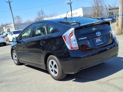 Used 2014 Toyota Prius Four image 4