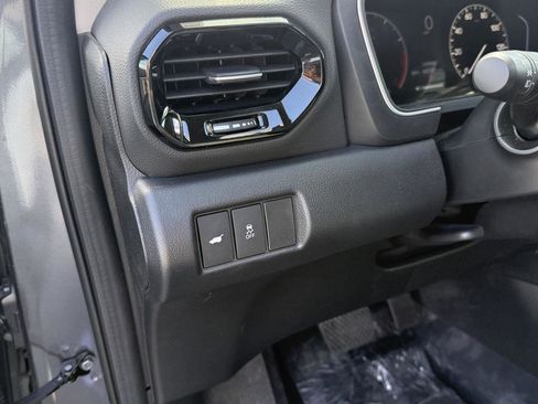 Certified 2025 Honda Pilot Touring image 23