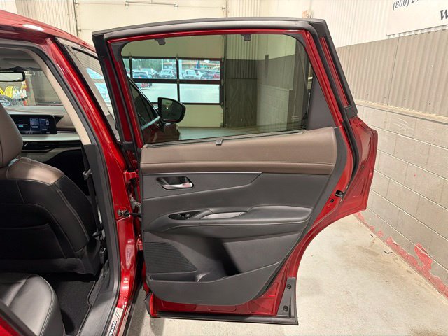 Used 2026 Nissan Murano Platinum w/ Cargo Package AWD/4WD image 13
