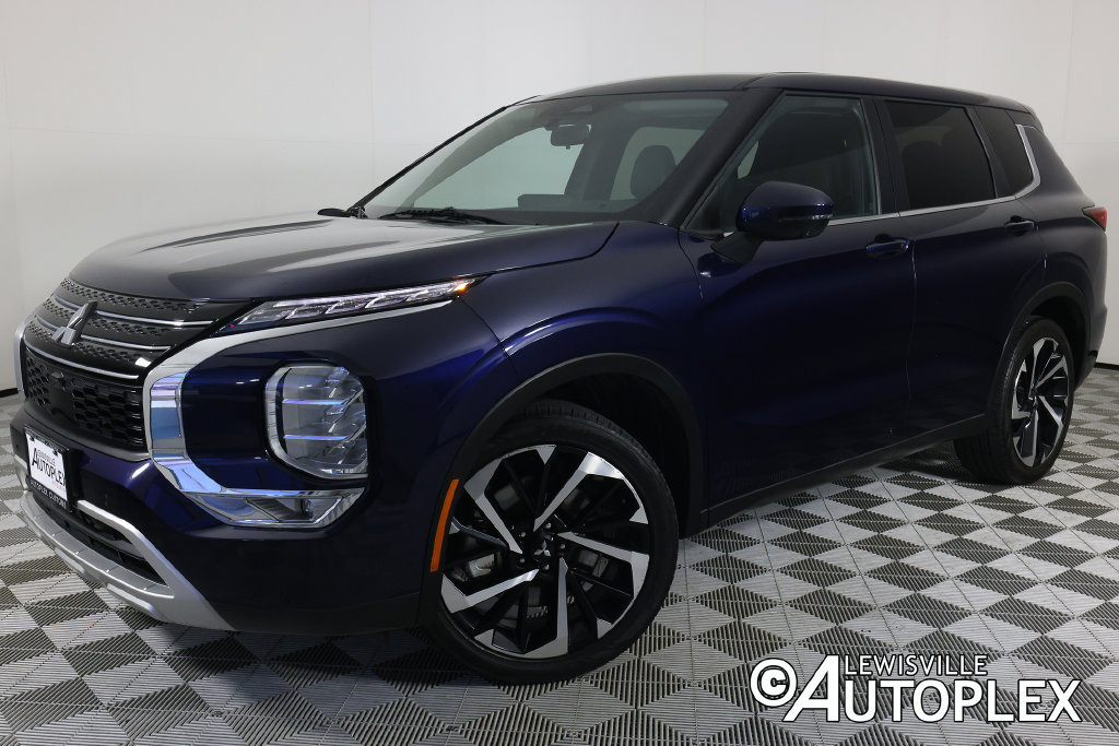 Used 2023 Mitsubishi Outlander SE FWD 360° Tour