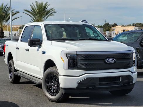New 2025 Ford F150 Lightning XLT image 1
