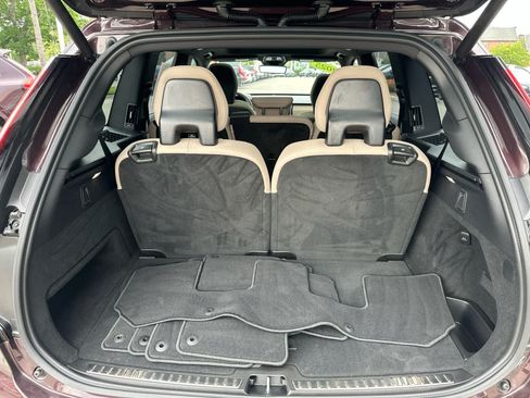 Used 2025 Volvo XC90 T8 Plus AWD/4WD image 34