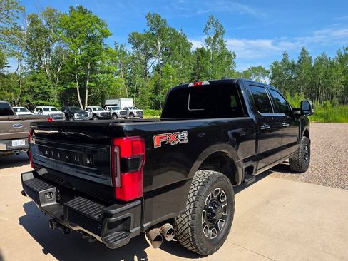 Used 2023 Ford F250 Platinum AWD/4WD image 6