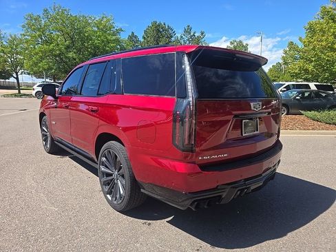 Certified 2025 Cadillac Escalade V AWD/4WD image 3