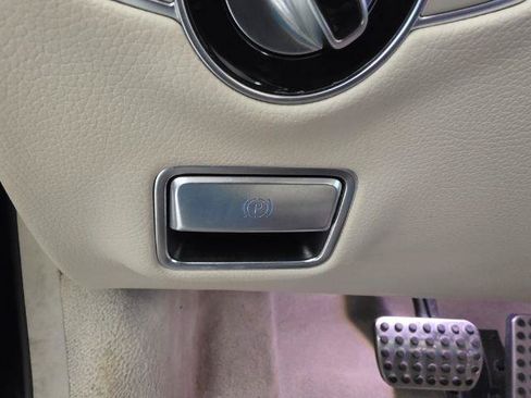 Used 2017 Mercedes-Benz S 550 4MATIC Sedan image 16