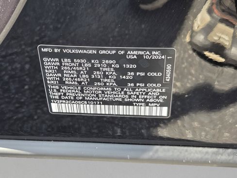 Used 2025 Volkswagen Atlas SEL Premium R-Line AWD/4WD image 9