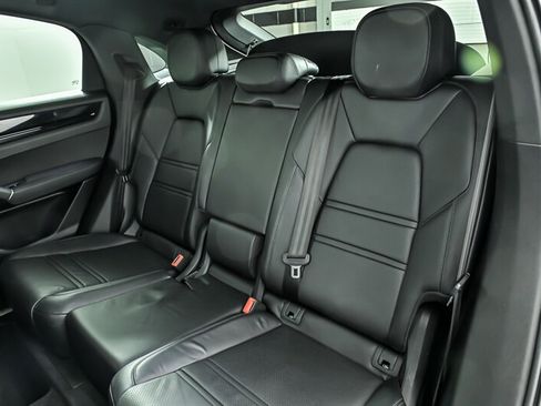 Used 2021 Porsche Cayenne Coupe AWD/4WD image 20