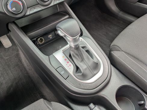 Used 2023 Kia Forte LXS w/ LXS Technology Package image 24