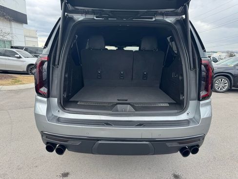 Used 2023 GMC Yukon XL Denali image 32
