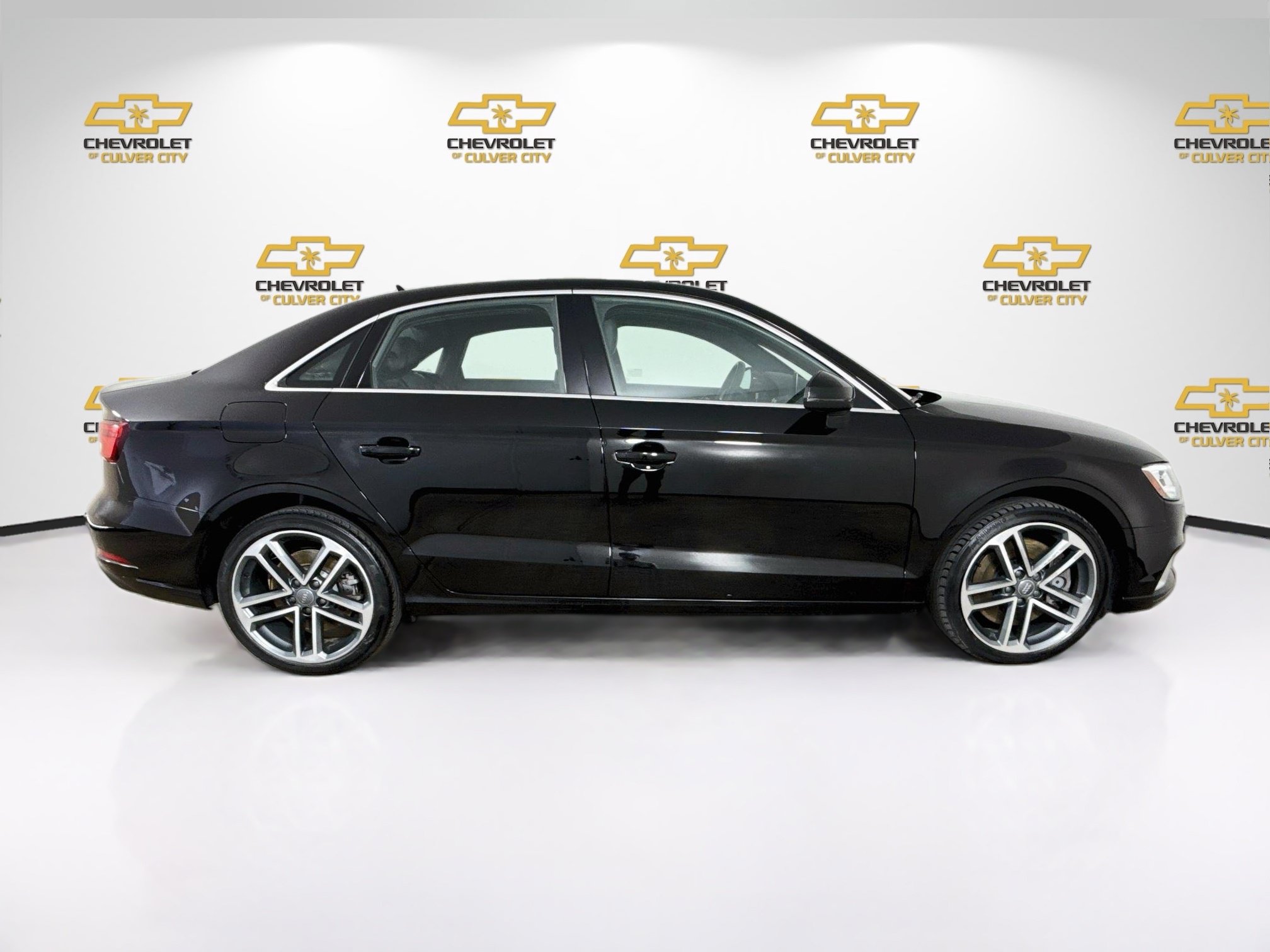 Used 2019 Audi A3 2.0T Premium w/ Convenience Package AWD/4WD image 9
