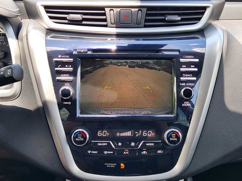 Used 2023 Nissan Murano SV FWD image 18