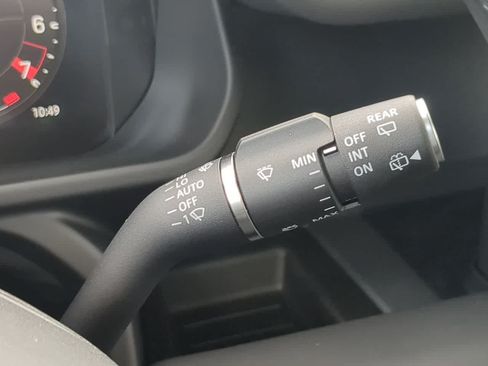 New 2026 Land Rover Defender 110 X-Dynamic SE AWD/4WD image 28