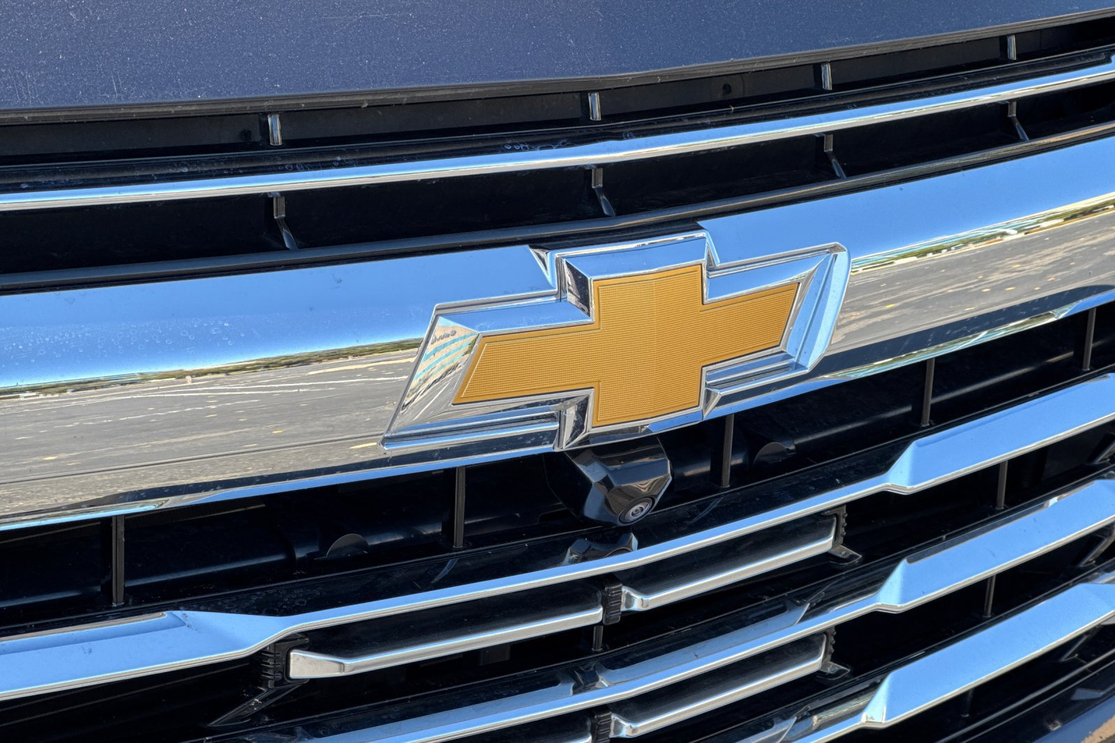 Used 2026 Chevrolet Suburban Premier AWD/4WD image 50