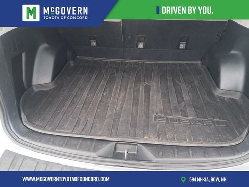 Used 2017 Subaru Forester 2.5i Premium w/ All-Weather Package AWD/4WD image 4