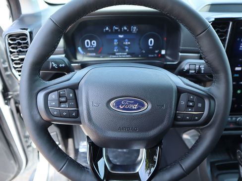 New 2026 Ford Ranger Lariat w/ FX4 Off-Road Package AWD/4WD image 3
