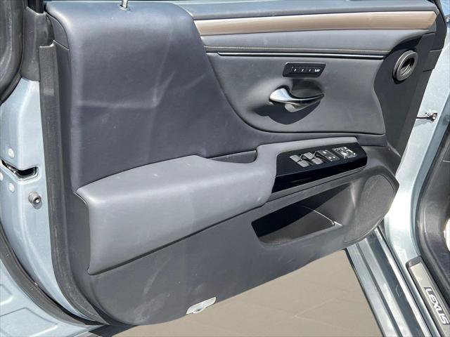Certified 2023 Lexus ES 350 F Sport FWD image 10