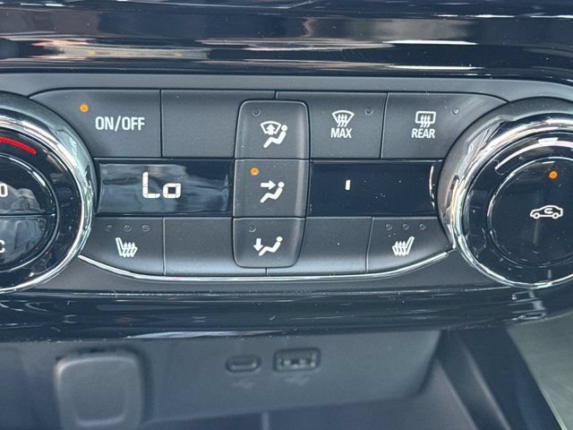 Used 2026 Chevrolet Trax RS w/ Driver Confidence Package FWD image 27