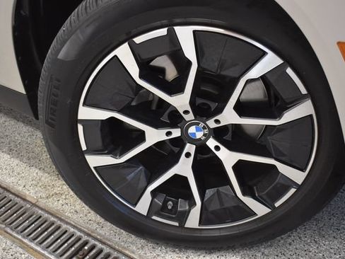 Used 2025 BMW X3 xDrive30i w/ Premium Package AWD/4WD image 29