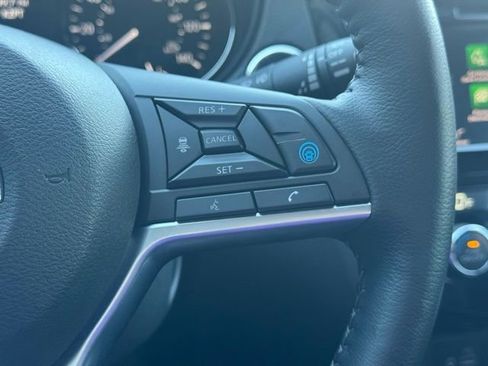 Used 2022 Nissan Rogue Sport SL image 30