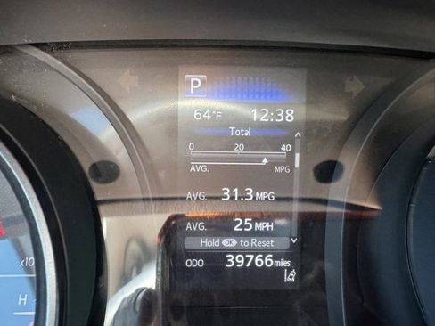 Used 2022 Toyota Camry SE image 20