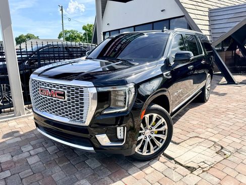 Used 2022 GMC Yukon XL Denali RWD image 2