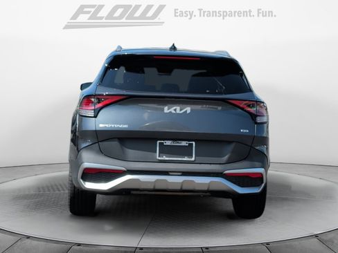 Used 2023 Kia Sportage EX AWD/4WD image 8