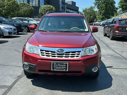 Used 2013 Subaru Forester 2.5X Premium AWD/4WD image 2