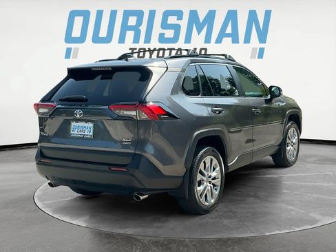Used 2024 Toyota RAV4 XLE Premium w/ Weather Package AWD/4WD image 7