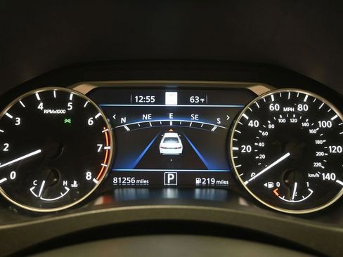 Used 2023 Nissan Altima 2.5 SV w/ SV Premium Package FWD image 13